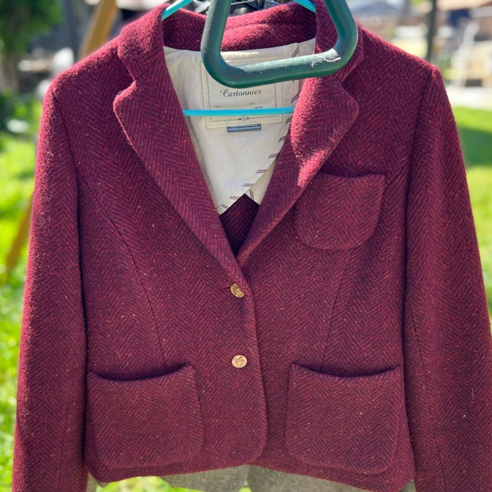 Burgundy Cartonnier Blazer size 6